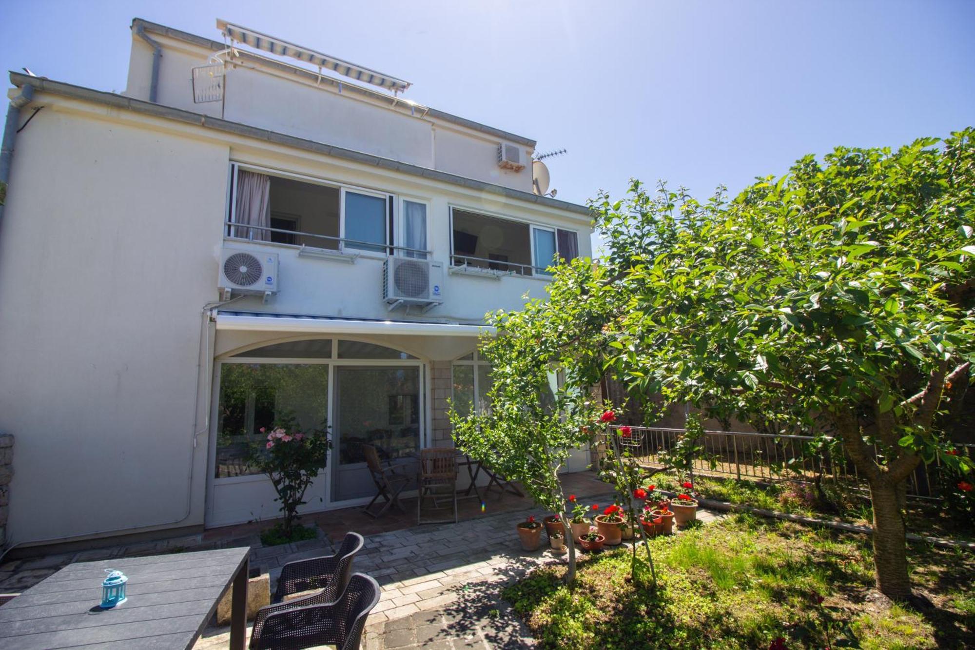 Apartments And Rooms With Parking Space Nin, Zadar - 5805 Exterior photo