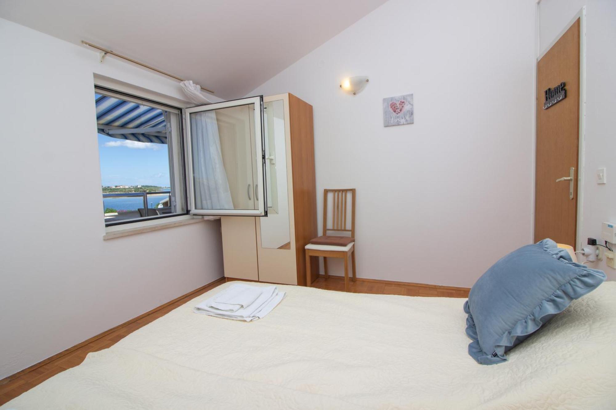 Apartments And Rooms With Parking Space Nin, Zadar - 5805 Room photo
